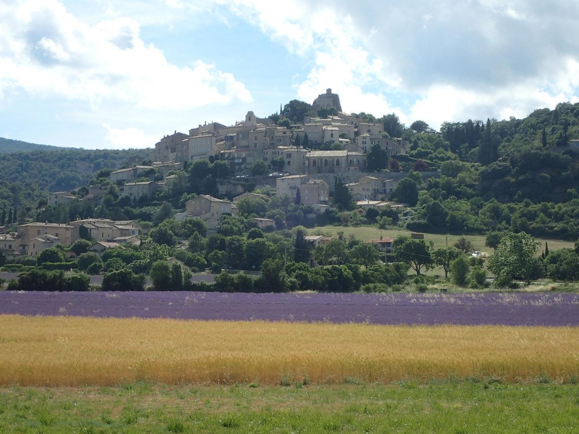 Gite De L'Aspa Saint-Christol  エクステリア 写真